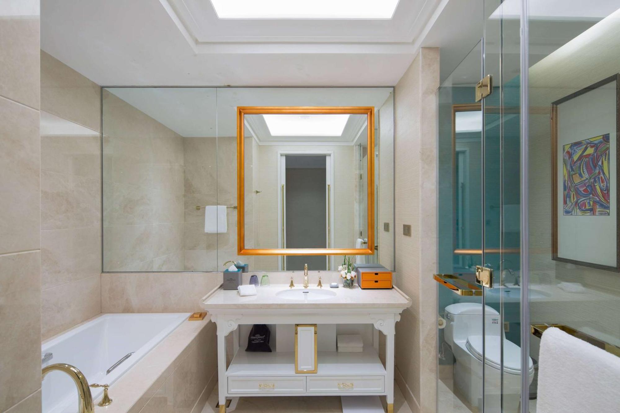 Howard Johnson Plaza Ningbo Zewnętrze zdjęcie